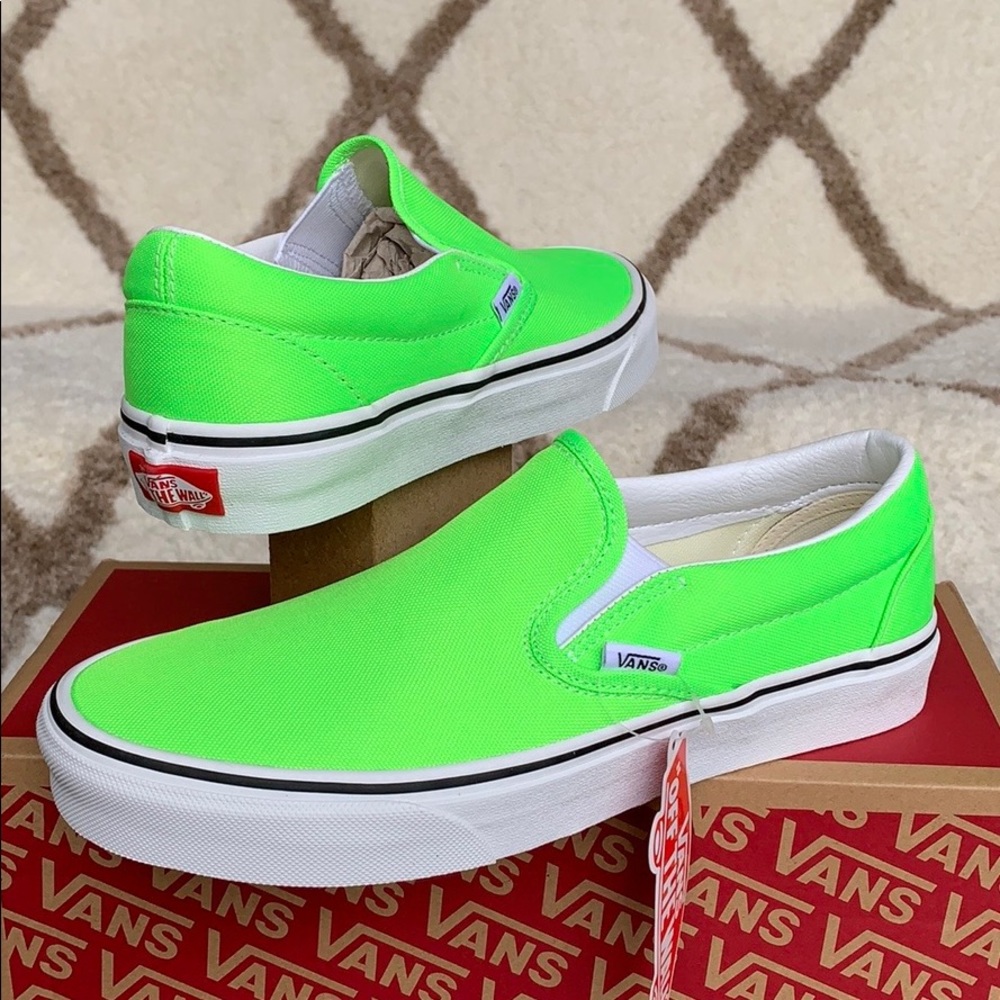 VANS CLASSIC SLIP ON NEON Green GECKO/True White W - Picture 13 of 16